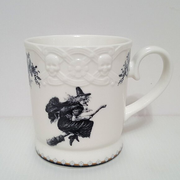 NEW Williams Sonoma SPOOKY SOIREE Mug Witch 12 OZ Stoneware Halloween NIB - Picture 2 of 7